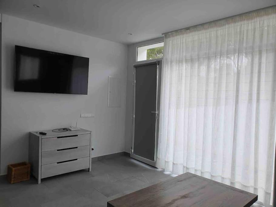 Espectacular Planta Baja Con Terraza Y Parking A 5 Min De La Playa Apartment Cadaques Exterior photo