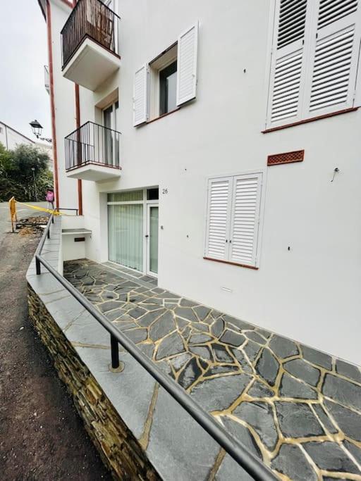 Espectacular Planta Baja Con Terraza Y Parking A 5 Min De La Playa Apartment Cadaques Exterior photo